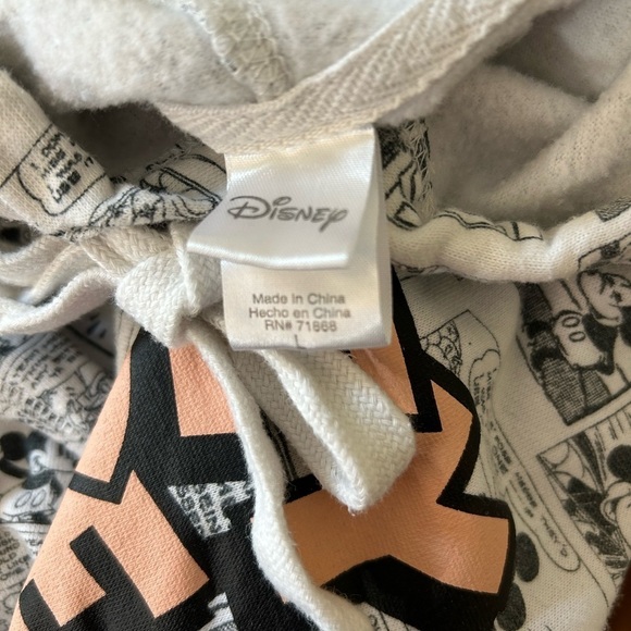 Disney Pullover Newspaper All Over Print Mickey Mouse Long Sleeve Hoodie Pocket - Picture 6 of 6